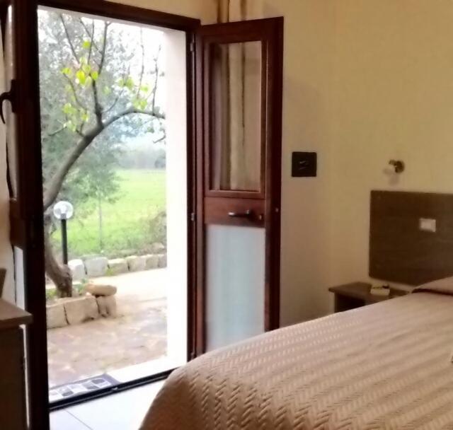 B&B Campu Moru Bari Sardo Exterior foto